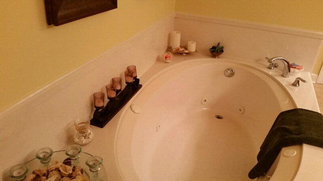 27770 Canal Road, Unit 2106 Orange Beach, AL 36561 - Photo 22 of 24 MBath Garden Tub