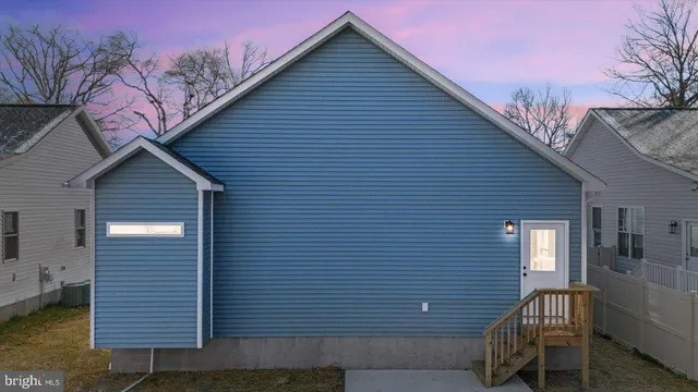 $420,000 | 133 6th Street, Colonial Beach, VA 22443