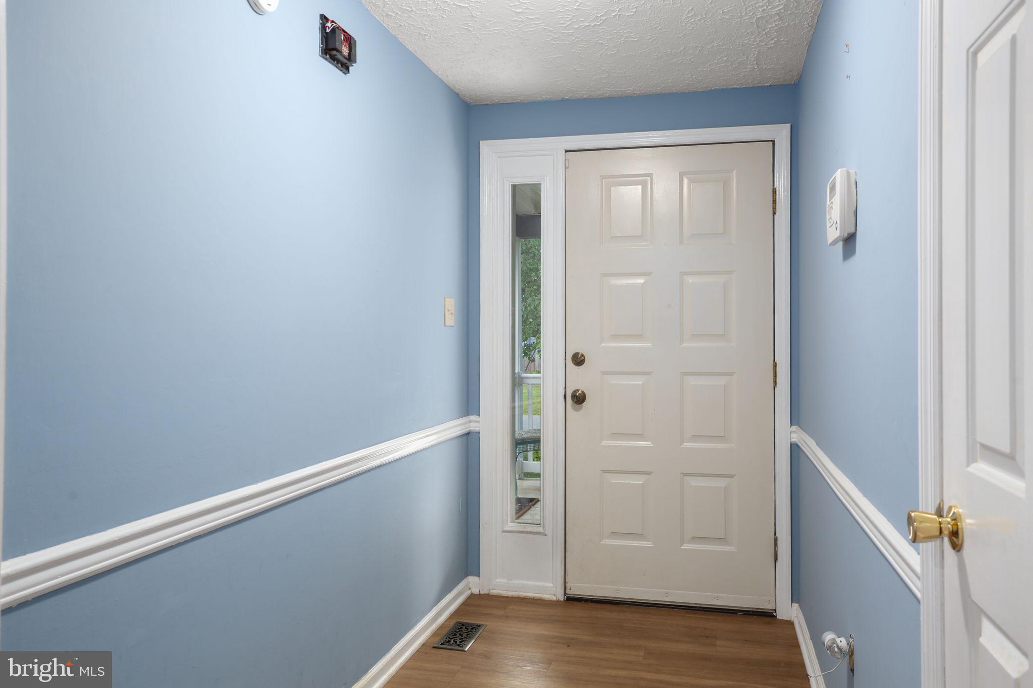 808 Cresthill Road Fredericksburg, VA 22405 - Photo 5 of 49