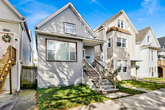 $400,000 | 3748 North Sacramento Avenue, Chicago, IL 60618