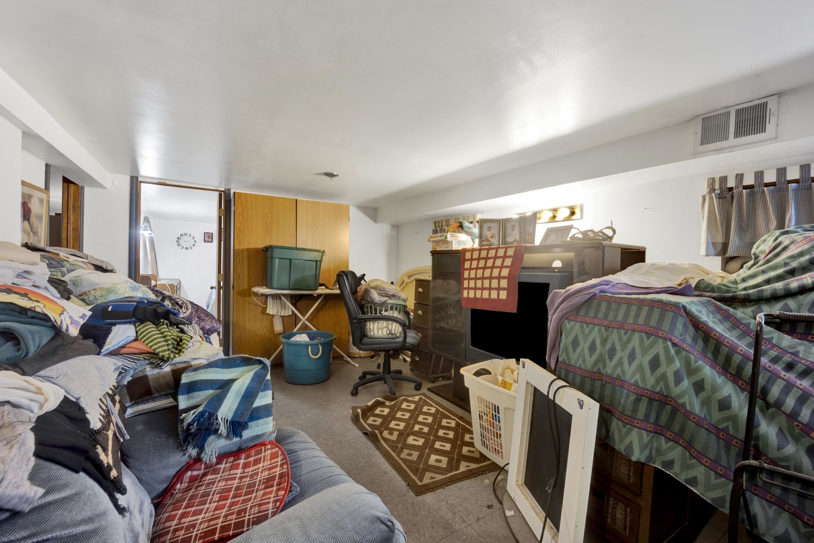 3748 North Sacramento Avenue Chicago, IL 60618 - Photo 11 of 19