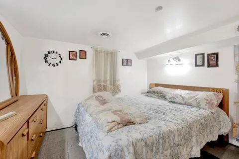 $400,000 | 3748 North Sacramento Avenue, Chicago, IL 60618