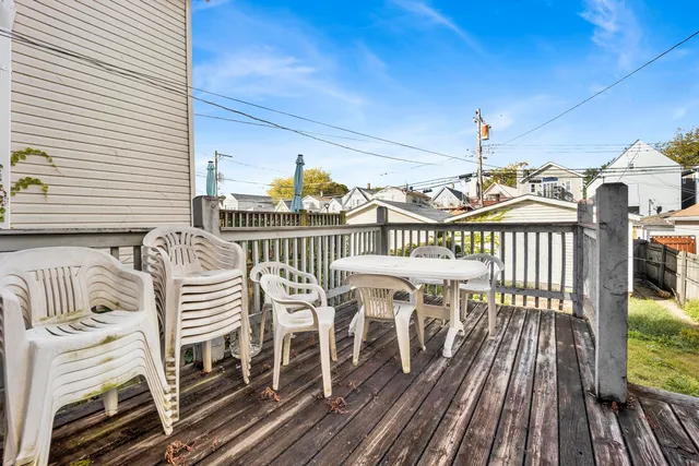 $400,000 | 3748 North Sacramento Avenue, Chicago, IL 60618