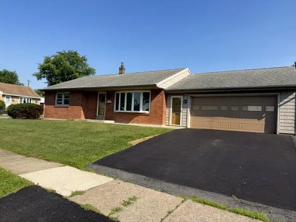 $2,400 | 3821 West Turner Street, Allentown, PA 18104