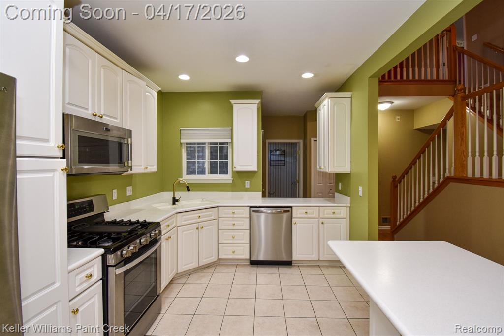 41687 Glade Road Canton, MI 48187 - Photo 6 of 54