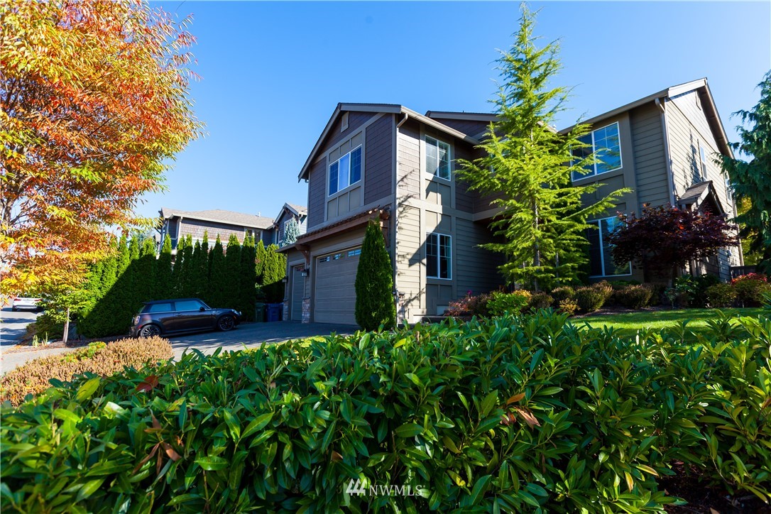 108 Shadow Avenue Southeast Renton, WA 98059 - Photo 1 of 13