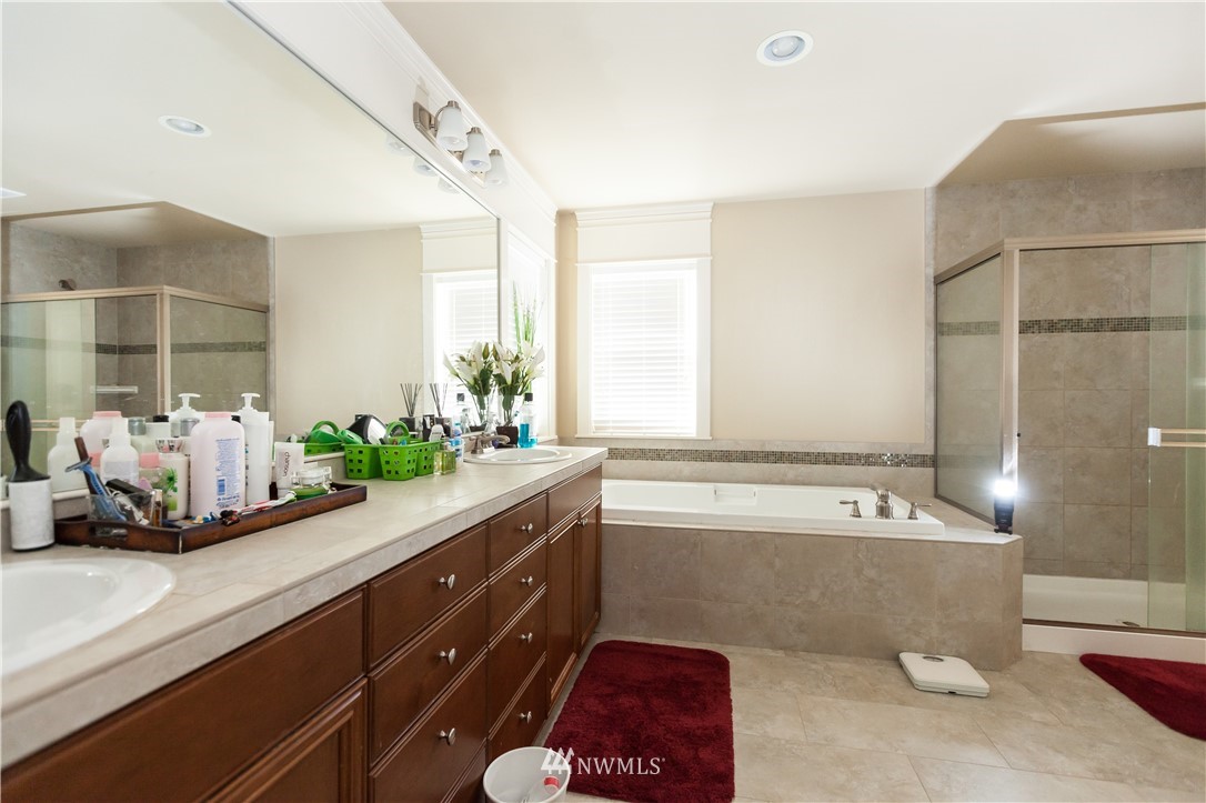 108 Shadow Avenue Southeast Renton, WA 98059 - Photo 12 of 13