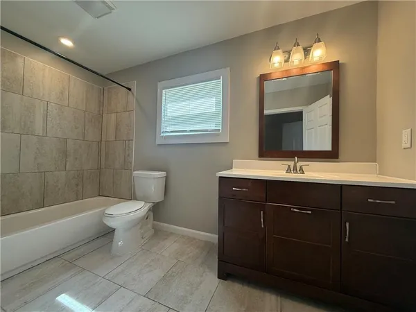 $1,395 | 20 Highland Street, Gainesville, GA 30501