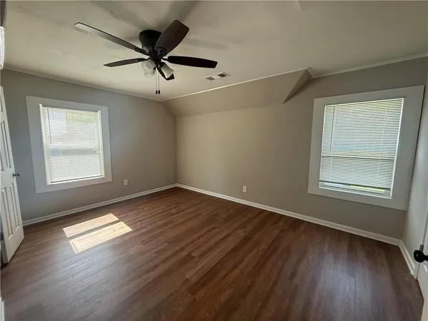 $1,395 | 20 Highland Street, Gainesville, GA 30501