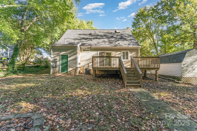 a view of a yard with a trees