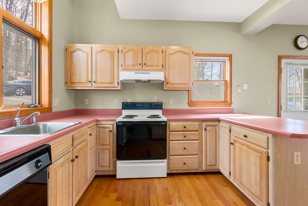 25 Island Road Holland, MA 01521 - Photo 7 of 30