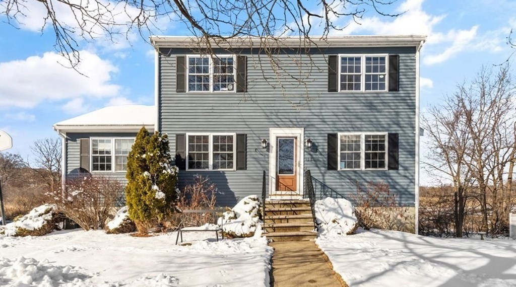18 Northfield Road Peabody, MA 01960 - Photo 1 of 34 Gallery Image 1