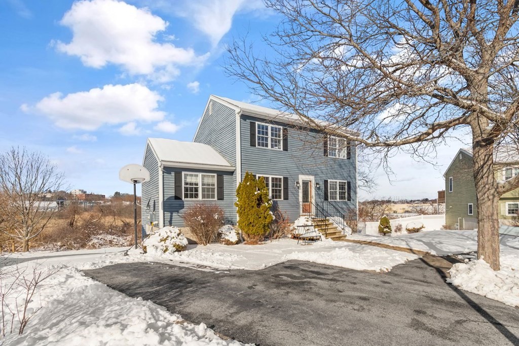 18 Northfield Road Peabody, MA 01960 - Photo 2 of 34 Gallery Image 2