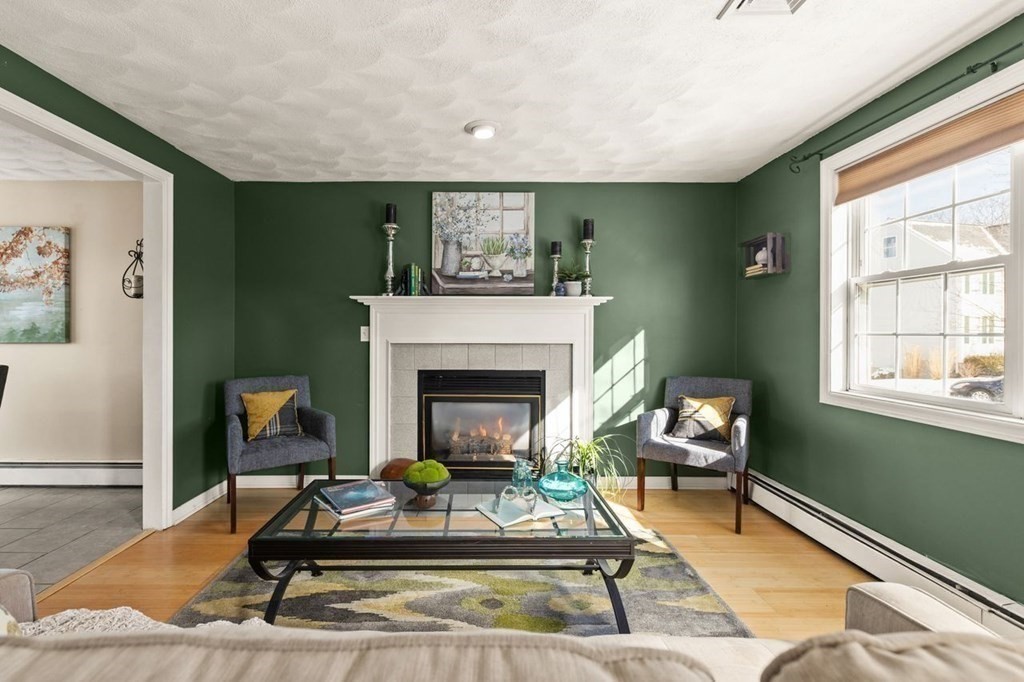 18 Northfield Road Peabody, MA 01960 - Photo 4 of 34 Gallery Image 4