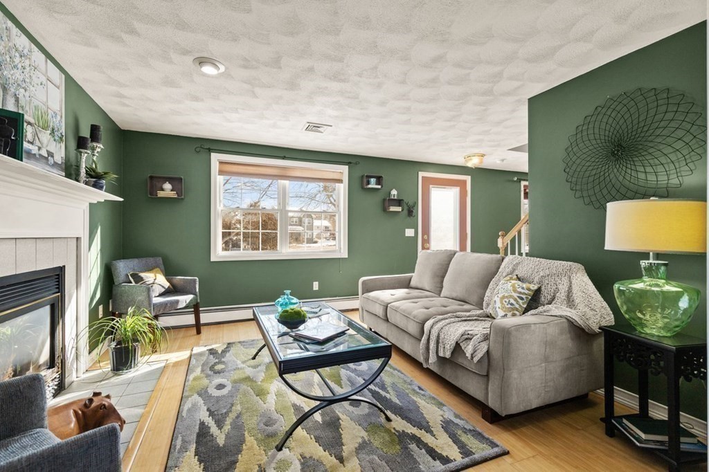 18 Northfield Road Peabody, MA 01960 - Photo 5 of 34 Gallery Image 5