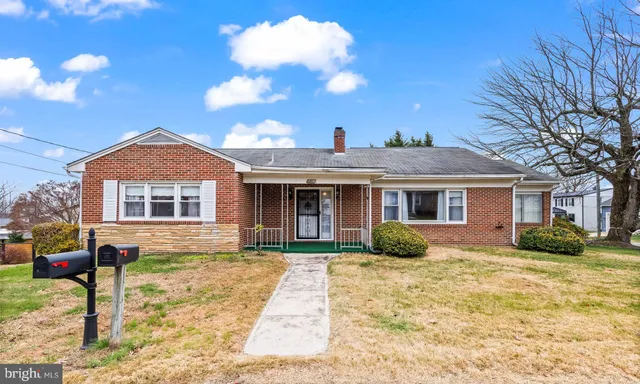 $489,700 | 8401 F Street, Chesapeake Beach, MD 20732