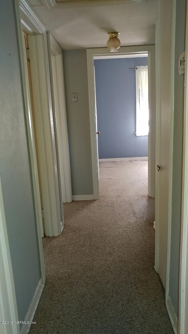 3688 Cascade Road Jacksonville, FL 32207 - Photo 9 of 18 Hallway