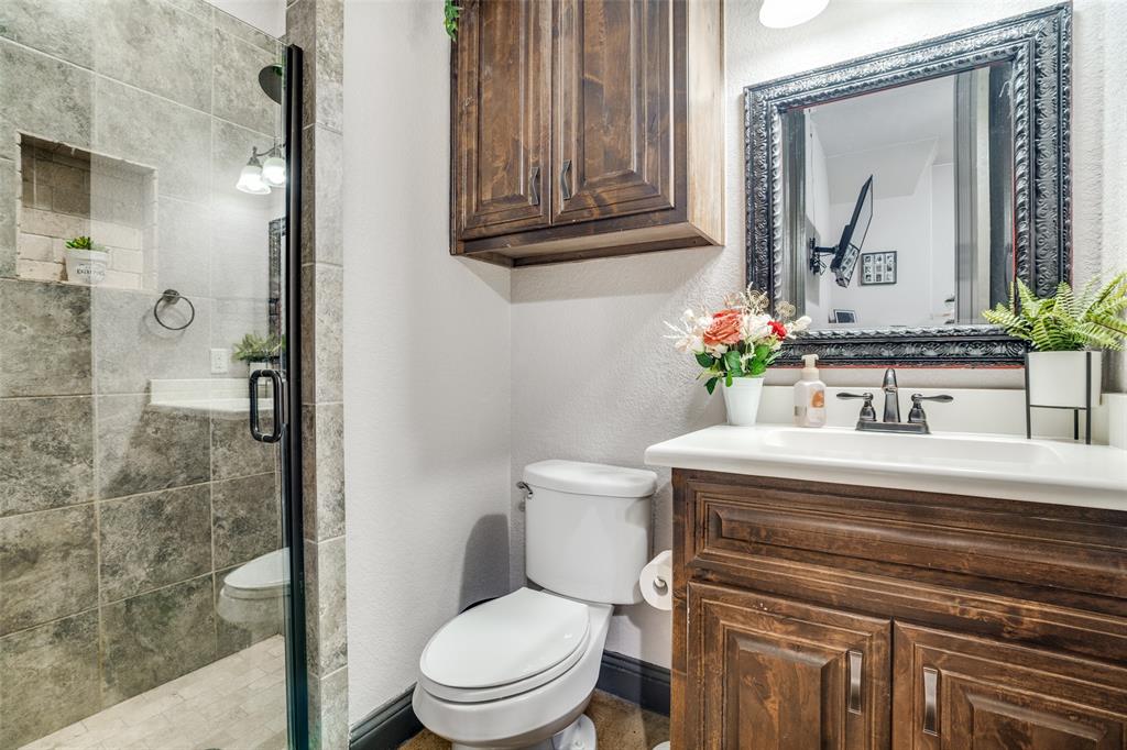 2785 George Owens Road Ponder, TX 76259 - Photo 20 of 29 Guest private bathroom
