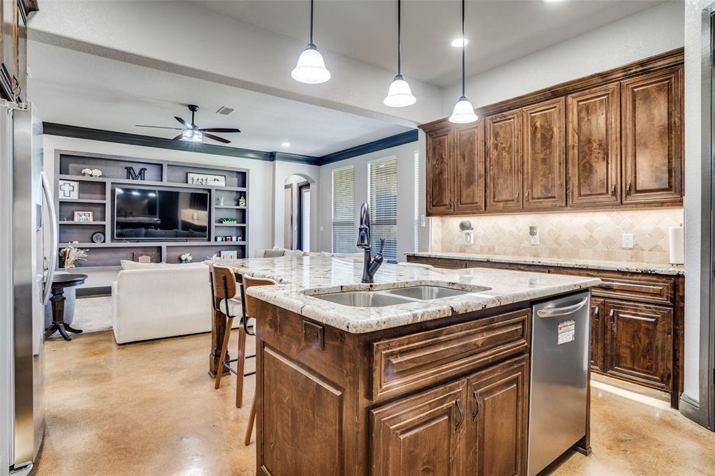 2785 George Owens Road Ponder, TX 76259 - Photo 9 of 29