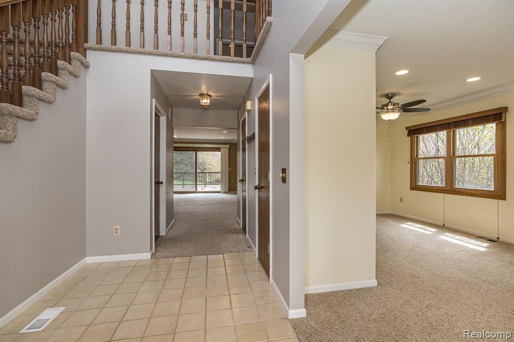 1643 Hillside Lane Rochester Hills, MI 48307 - Photo 9 of 48