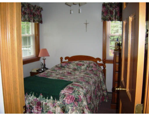 27 Knollwood Road Dudley, MA 01571 - Photo 21 of 23 Gallery Image 21