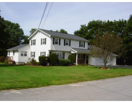 27 Knollwood Road Dudley, MA 01571 - Photo 4 of 23 Gallery Image 4