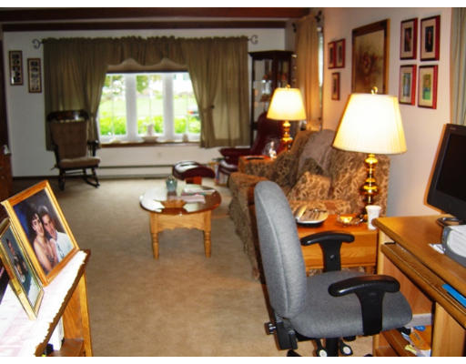 27 Knollwood Road Dudley, MA 01571 - Photo 7 of 23 Gallery Image 7