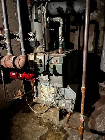 $400,000 | 7948 South Dobson Avenue, Chicago, IL 60619