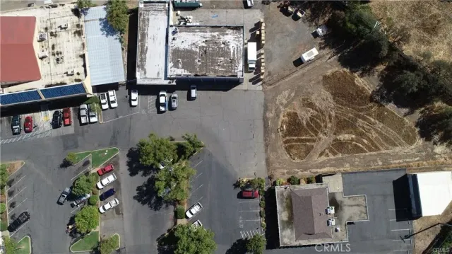 an aerial view of a entryway