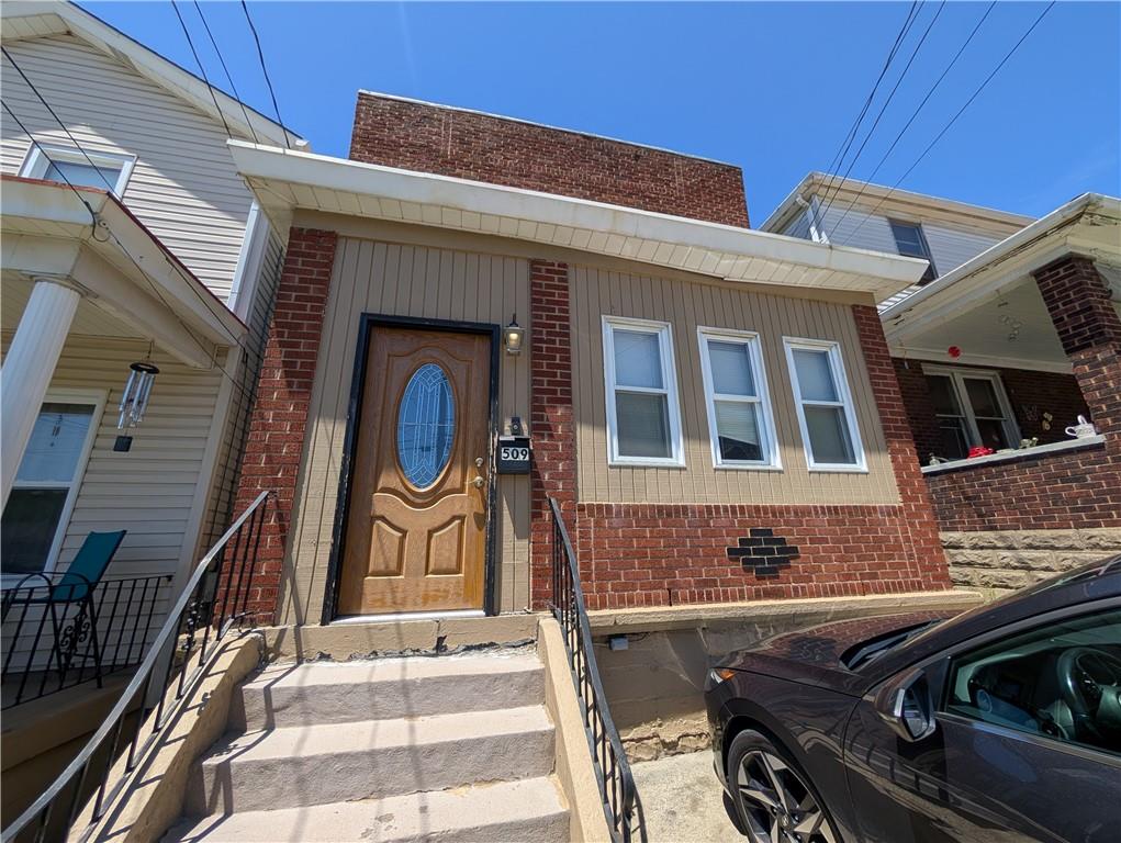 509 Locust Street Turtle Creek, PA 15145 - Photo 5 of 29