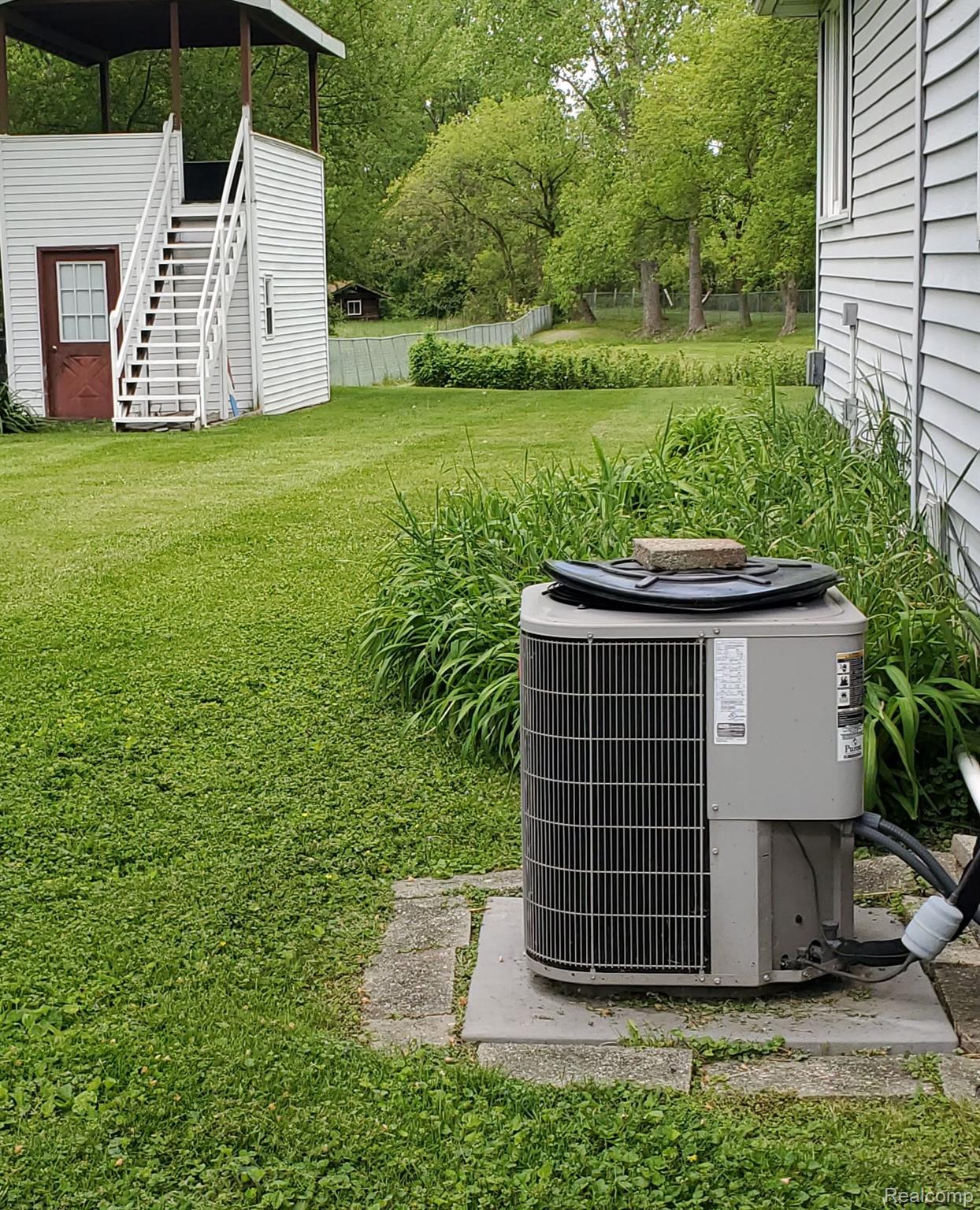1008 Adams Road Burton, MI 48509 - Photo 31 of 41 Gallery Image 31