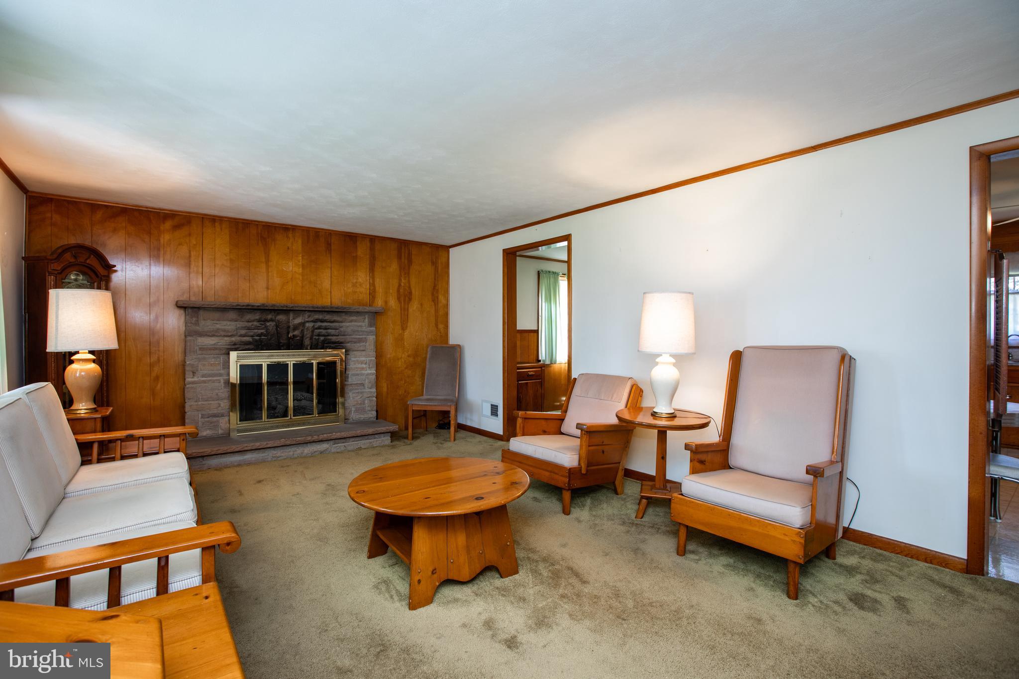 71 Cranbrook Road Hamilton, NJ 08690 - Photo 4 of 37