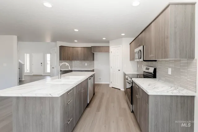 $590,990 | 3070 South Maple Rnch Way, Nampa, ID 83686