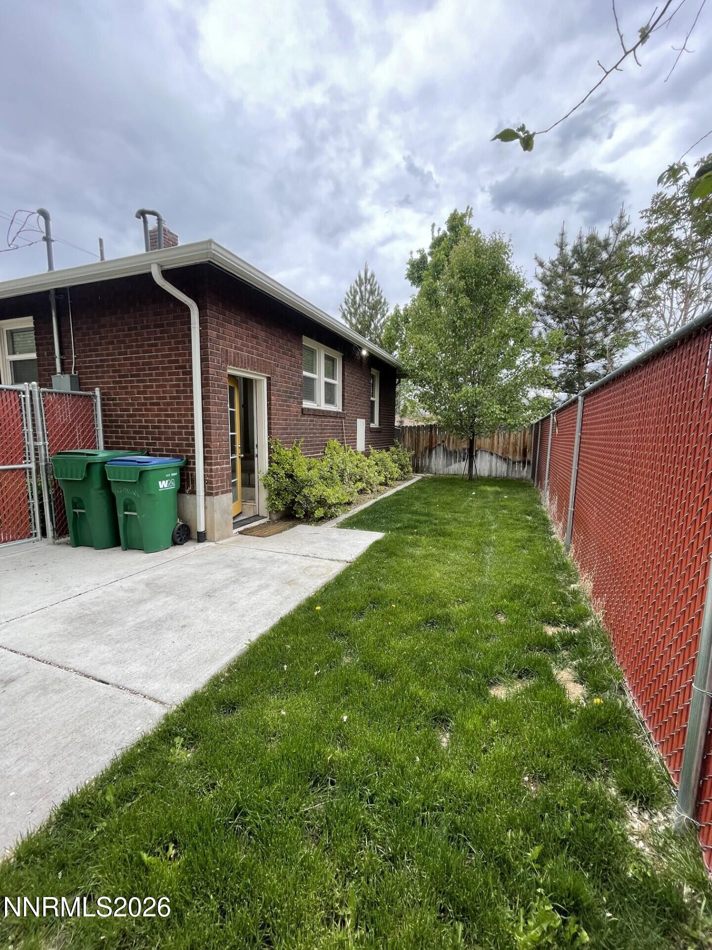 125 Malone Lane Reno, NV 89502 - Photo 12 of 14 Malone Back
