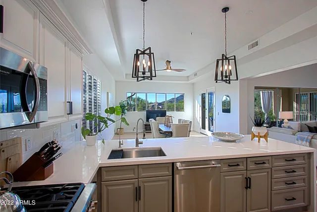 $9,500 | 6884 East Amber Sun Drive, Scottsdale, AZ 85266