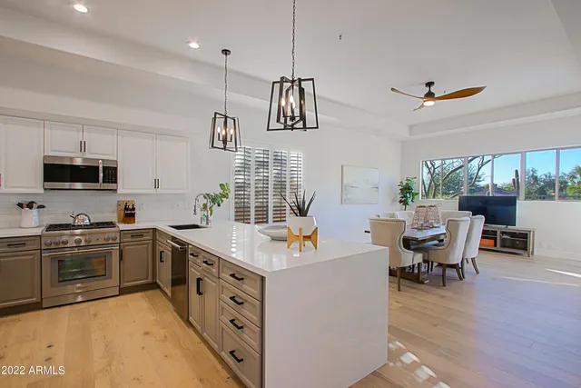 $9,500 | 6884 East Amber Sun Drive, Scottsdale, AZ 85266