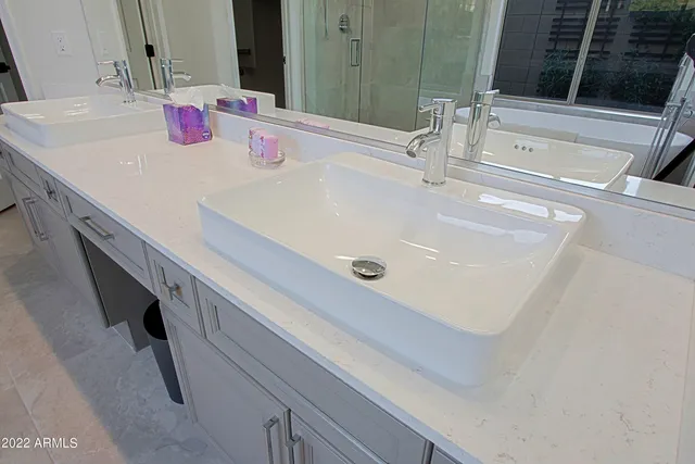 $9,500 | 6884 East Amber Sun Drive, Scottsdale, AZ 85266