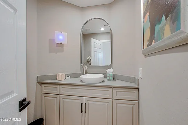 $9,500 | 6884 East Amber Sun Drive, Scottsdale, AZ 85266