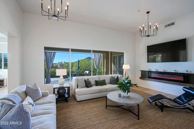 $9,500 | 6884 East Amber Sun Drive, Scottsdale, AZ 85266