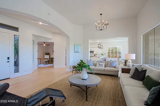 $9,500 | 6884 East Amber Sun Drive, Scottsdale, AZ 85266