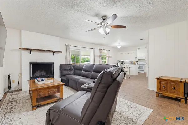 $1,800 | 902 Lynn Lane, Copperas Cove, TX 76522