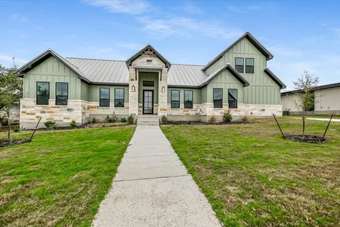 $837,000 | 32 Peace Pipe, Wimberley, TX 78676