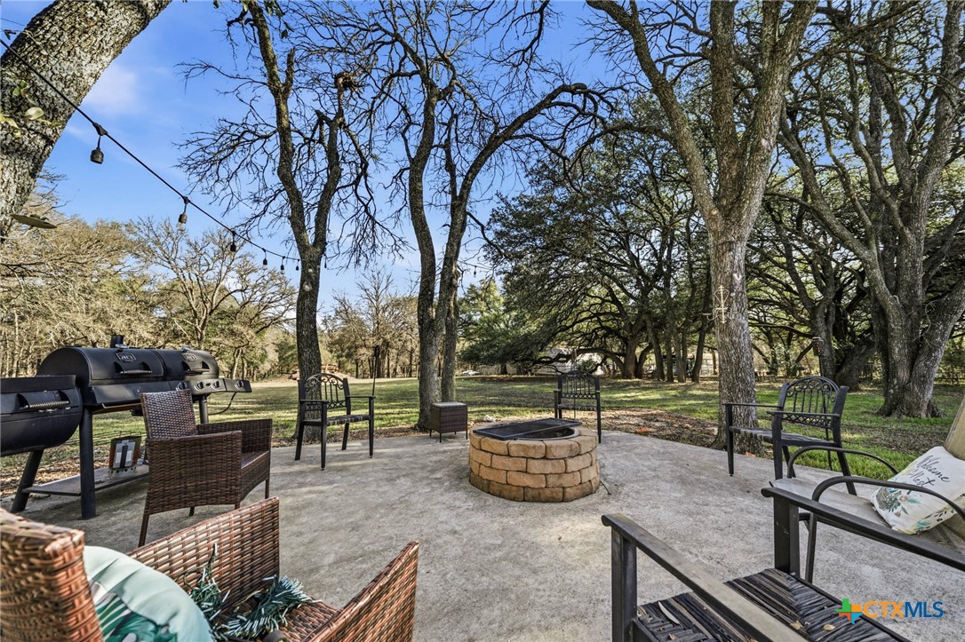 888 Shanklin Road Belton, TX 76513 - Photo 32 of 48 Sitting area
