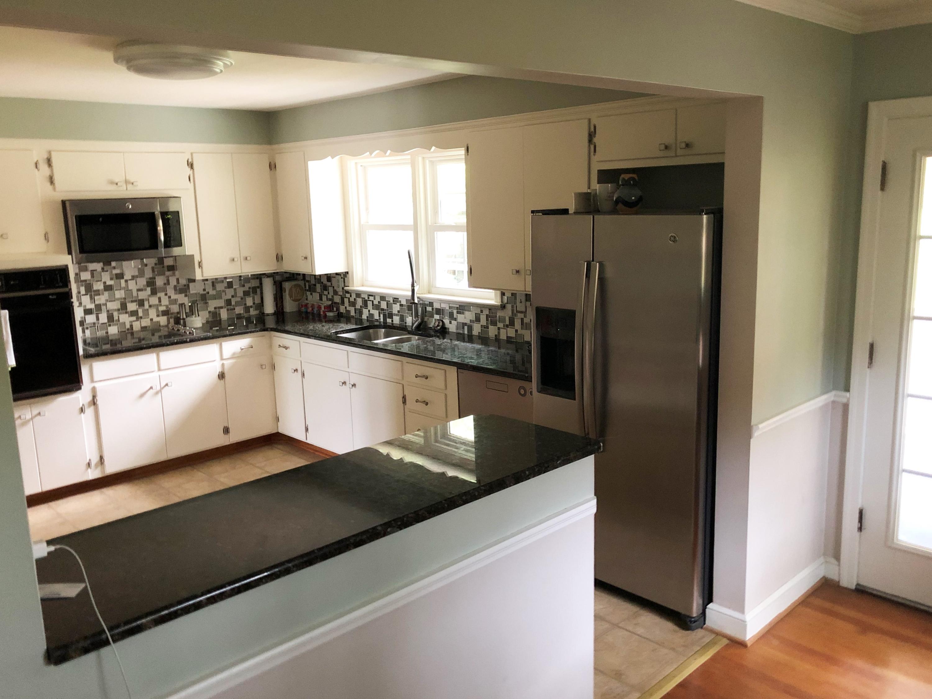3274 Rasmont Road Roanoke, VA 24018 - Photo 23 of 34 IMG_3970