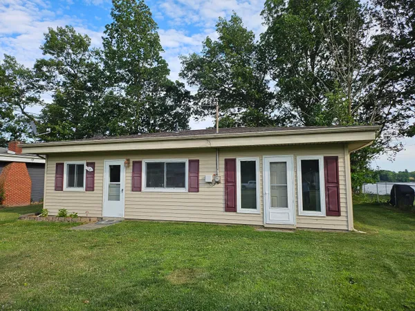 $189,900 | 1161 Oak Grove Park, Union City, MI 49094