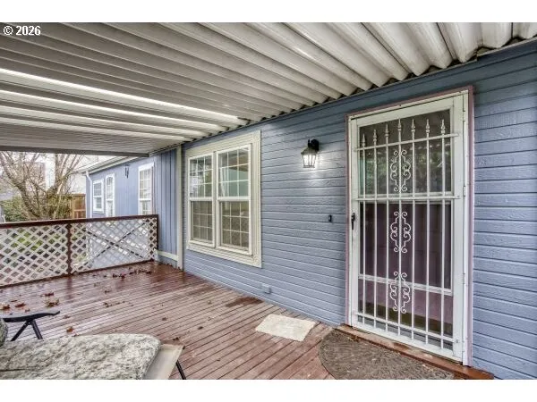 a view of outdoor space