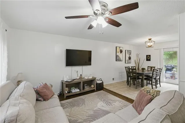 $173,000 | 314 North Forest Avenue, Sugar Creek, MO 64054