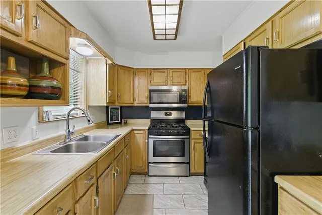 $173,000 | 314 North Forest Avenue, Sugar Creek, MO 64054