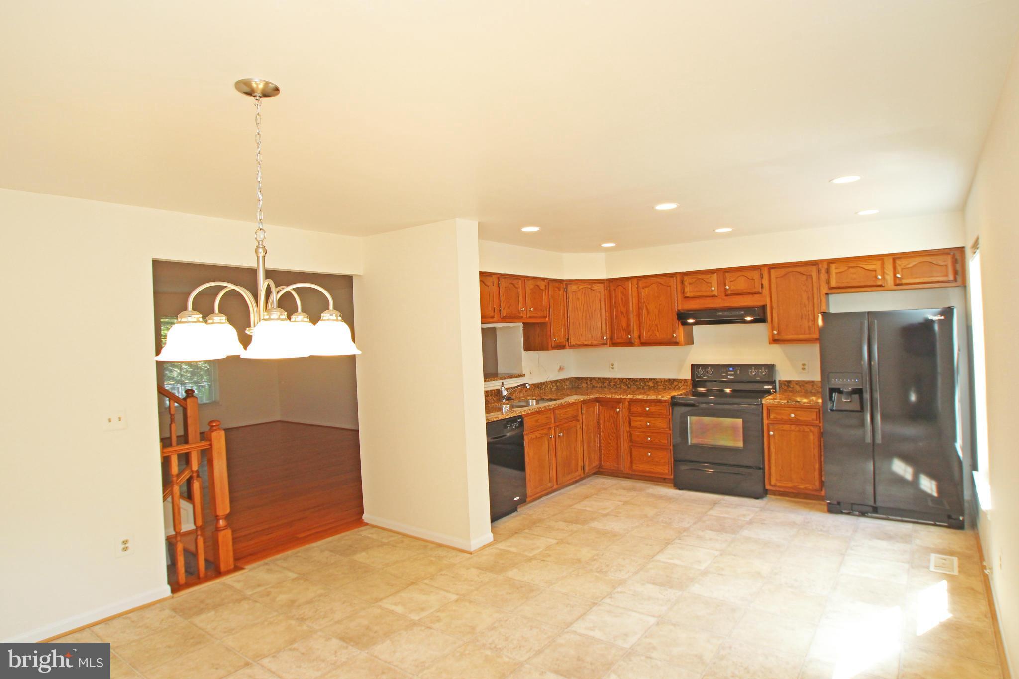 6004 Bingley Road Alexandria, VA 22315 - Photo 6 of 30 Kitchen