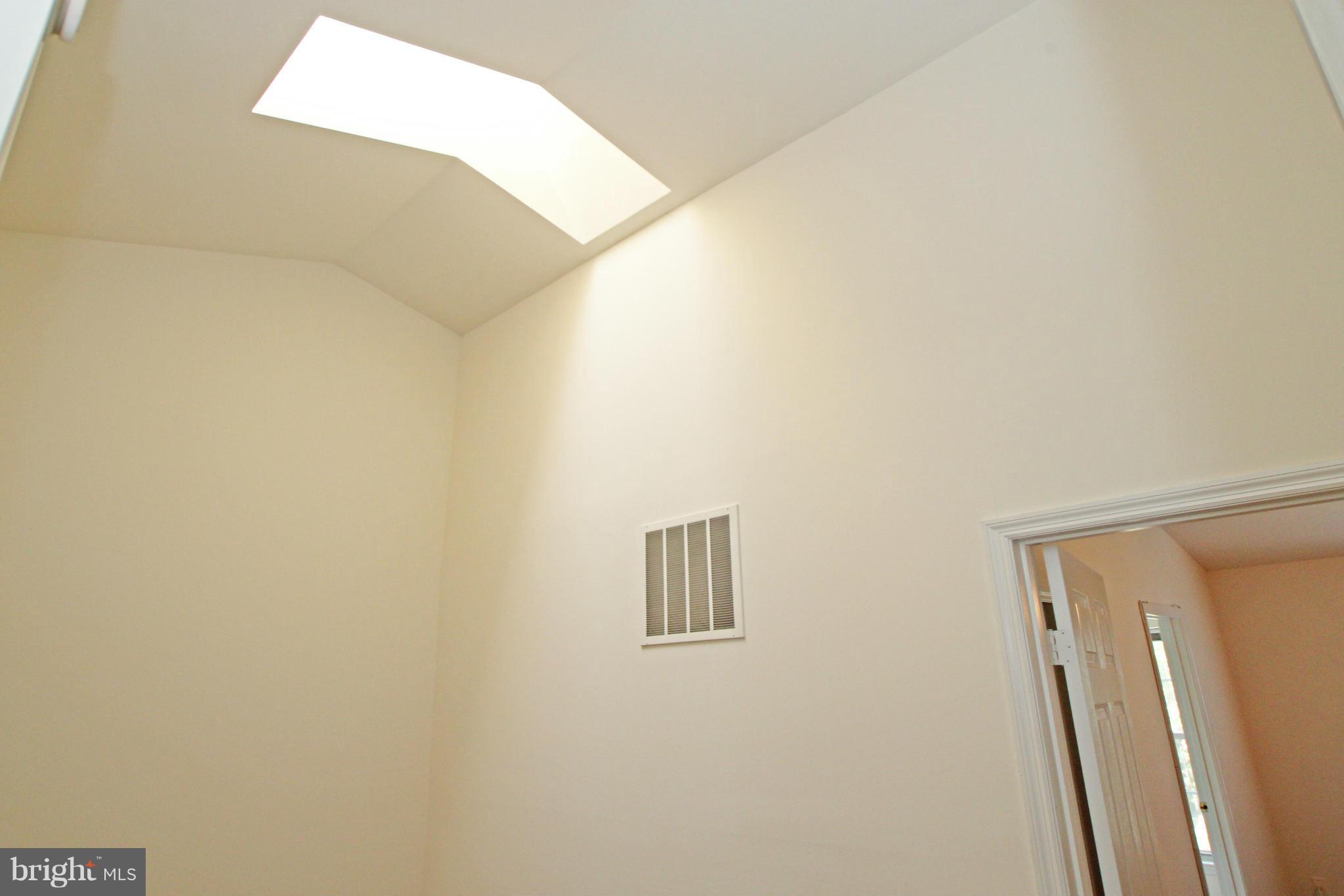 6004 Bingley Road Alexandria, VA 22315 - Photo 10 of 30 Interior (General)